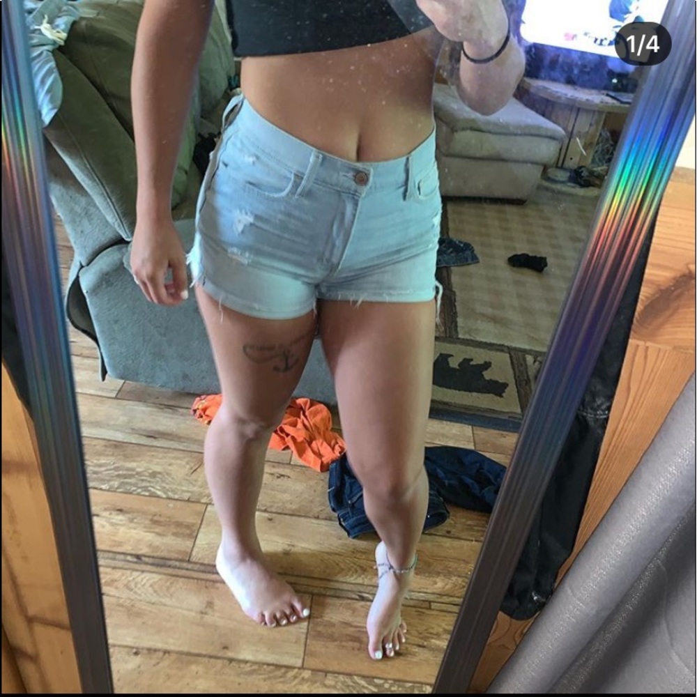 Super cute high waist Hollister shorts